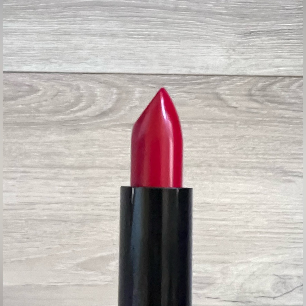 (New) Lancome Color Design Lipstick 181 Red Stiletto (Cream) - Picture 4 of 7